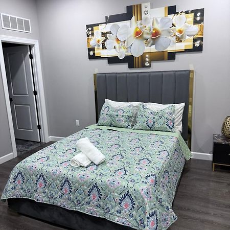 The Palm Suite Lehigh Acres Eksteriør bilde