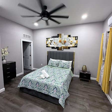The Palm Suite Lehigh Acres Eksteriør bilde