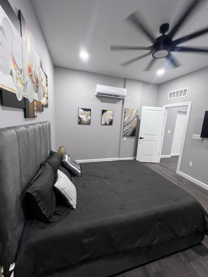 The Palm Suite Lehigh Acres Eksteriør bilde