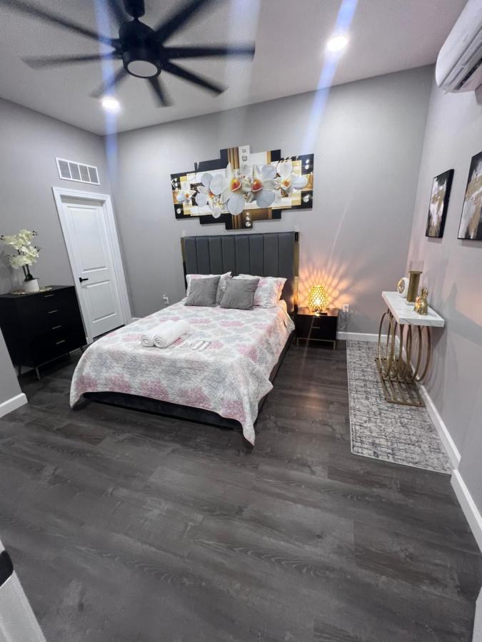 The Palm Suite Lehigh Acres Eksteriør bilde