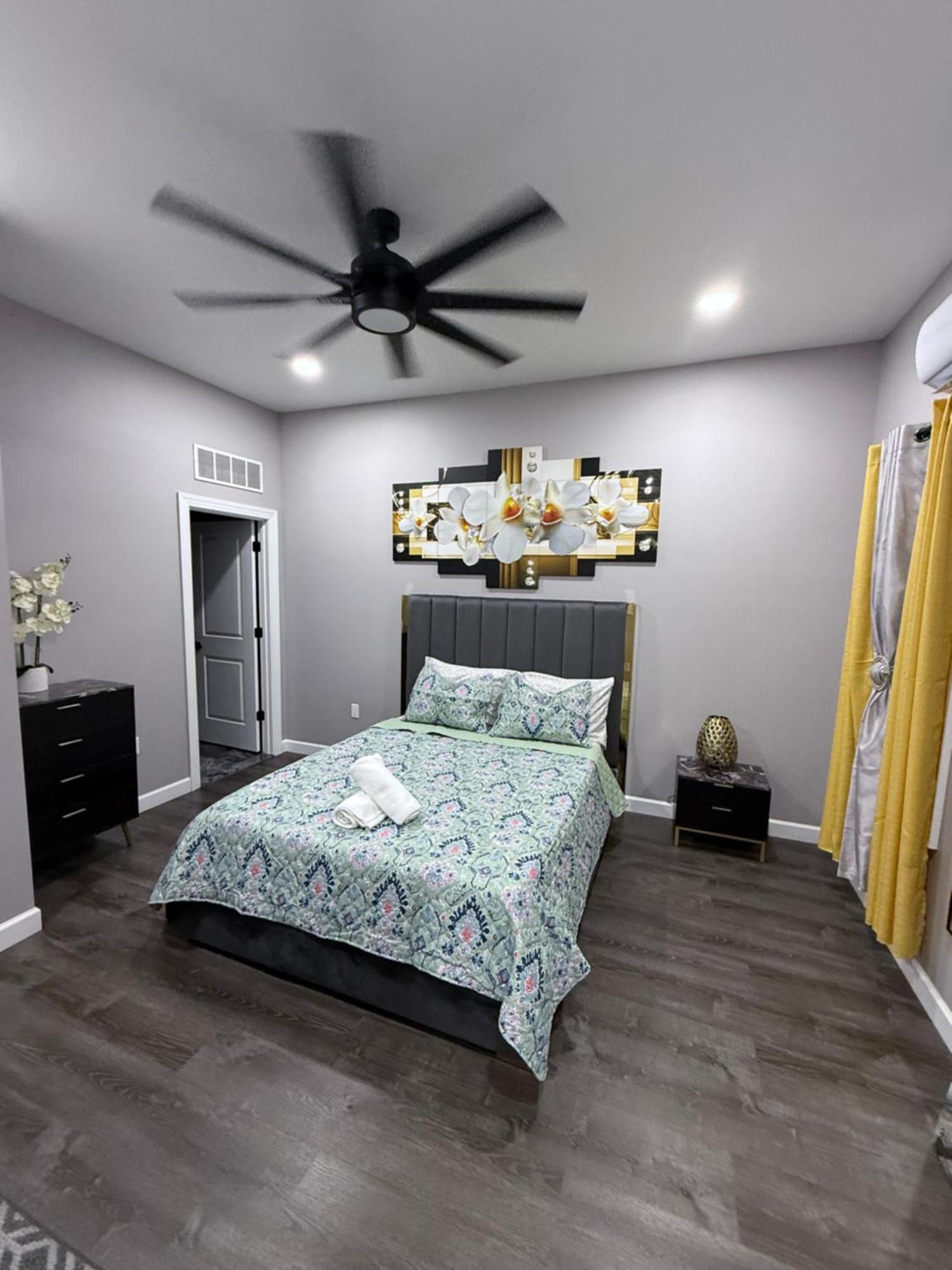 The Palm Suite Lehigh Acres Eksteriør bilde
